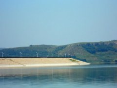 雷達(dá)水位計(jì)監(jiān)測(cè)系統(tǒng)，實(shí)時(shí)監(jiān)測(cè)水庫(kù)水位